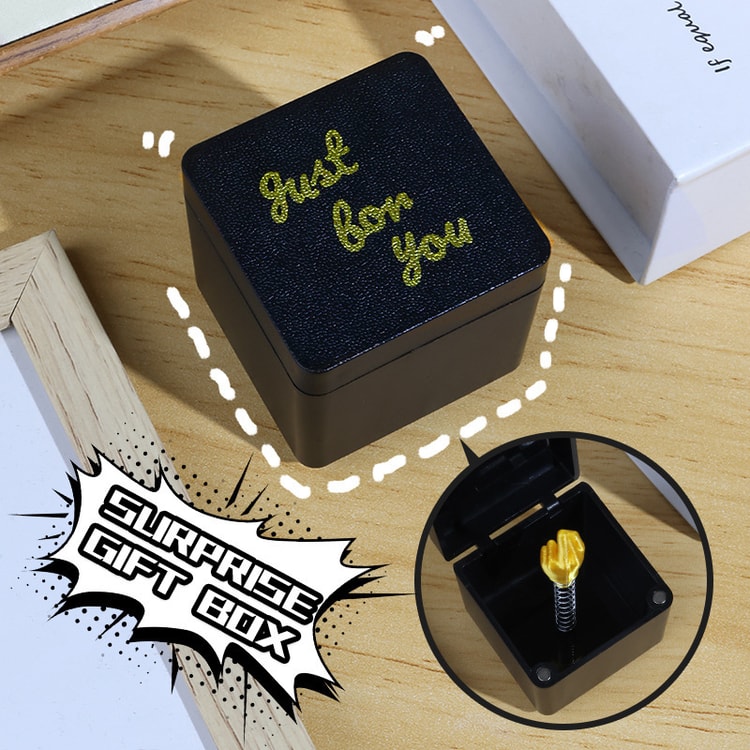 Funny Creative Christmas Box Gifts, Middle Finger in Box, Interesting Prank Gift, Office Desk Decoration Home Decoration