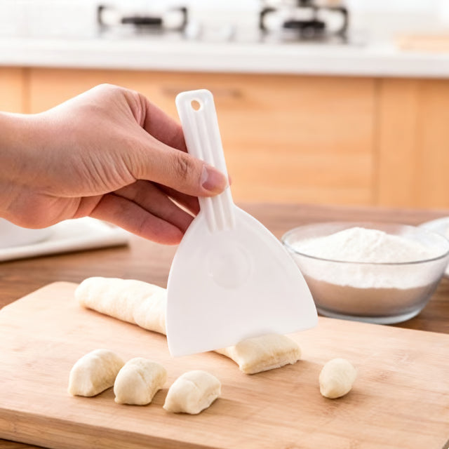 Plastic Cake Knife Scraper Chocolate Shovel Dough Cutter Soft-scratch Butter Tri-angle DIY Baking Kitchen Tools