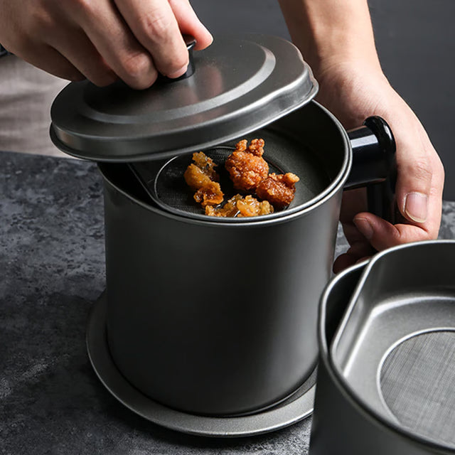 Bacon Grease Container with Fine Mesh Strainer